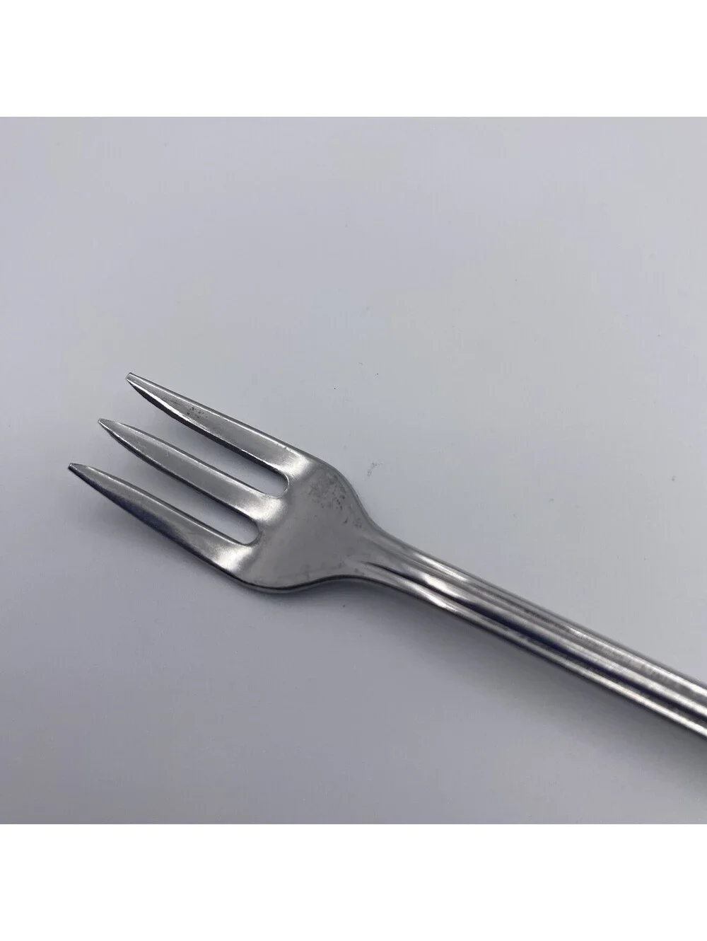 Oneida Ltd Cocktail Seafood Fork Stainless Homestead Simeon & George Vintage 5pc